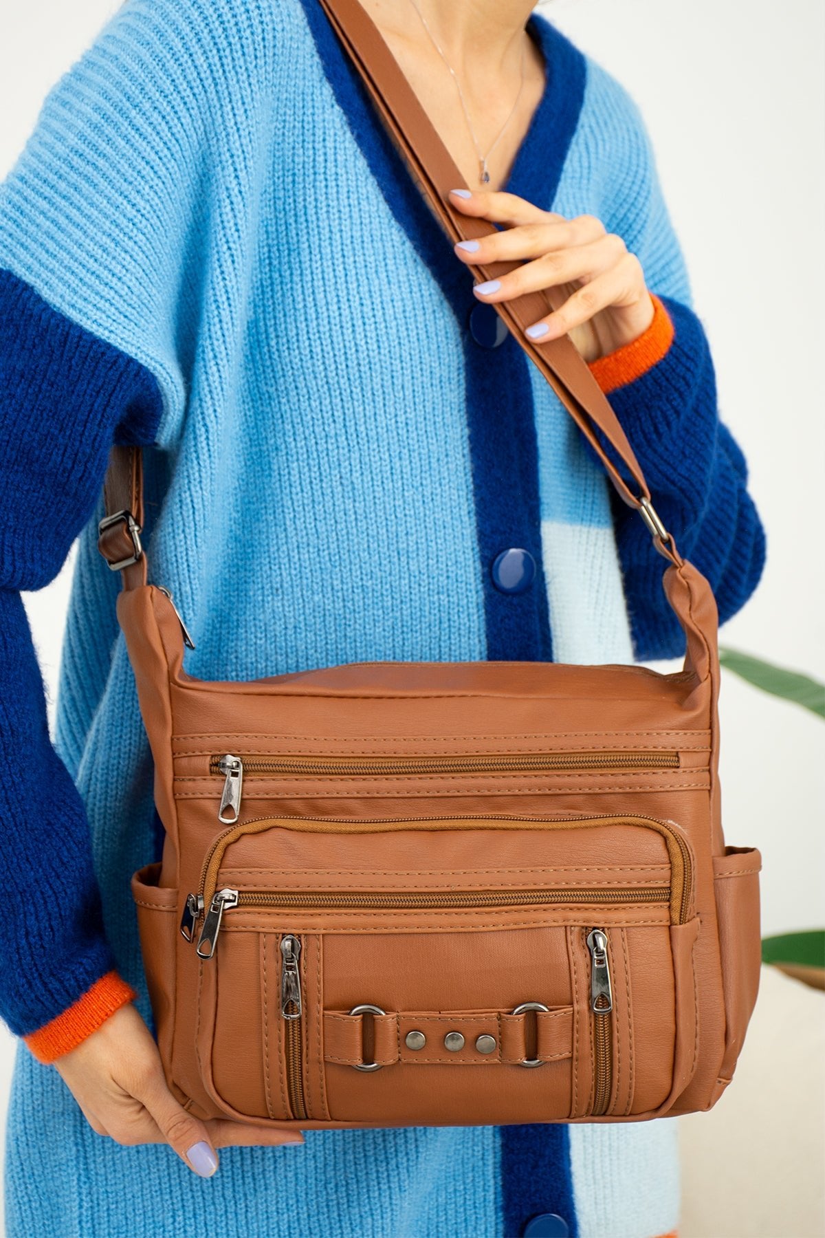 Kadın Çanta Dokuz Gözlü Bayan Yumuşak Deri Çapraz Çanta - Kurtuluş Çanta