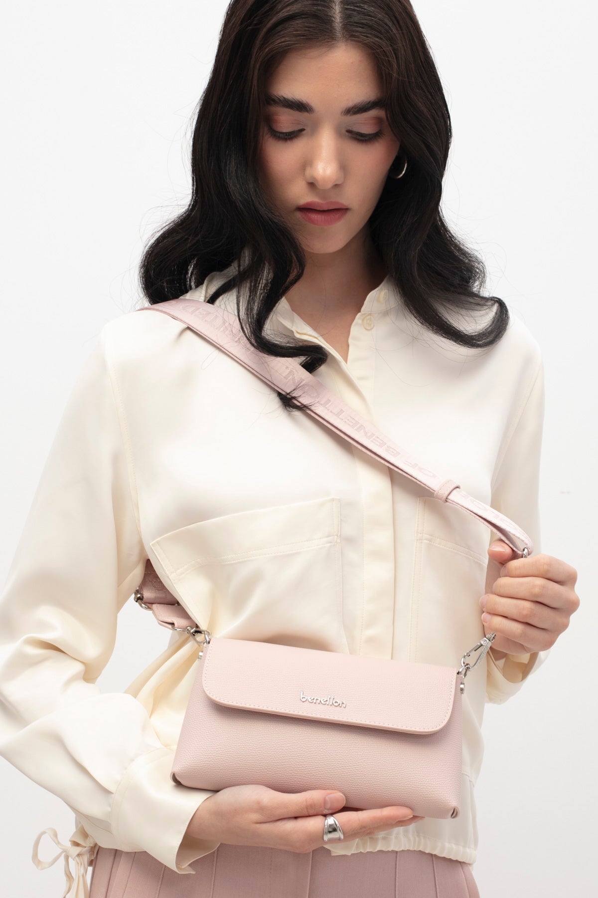 United Colors Of Benetton BNT - 1850 Kadın Omuz Çantası ve Çapraz Çanta - Kurtuluş Çanta